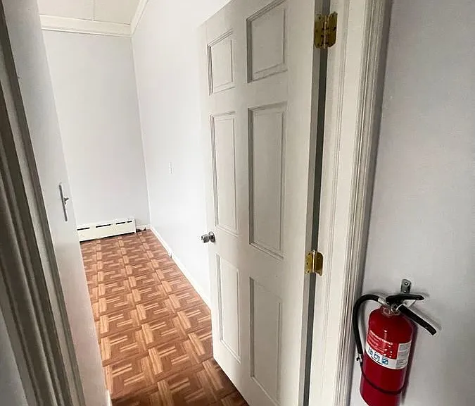 1900 Pine St #2R — Photo 17