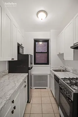 Rented by Sotheby's International Realty | media 12