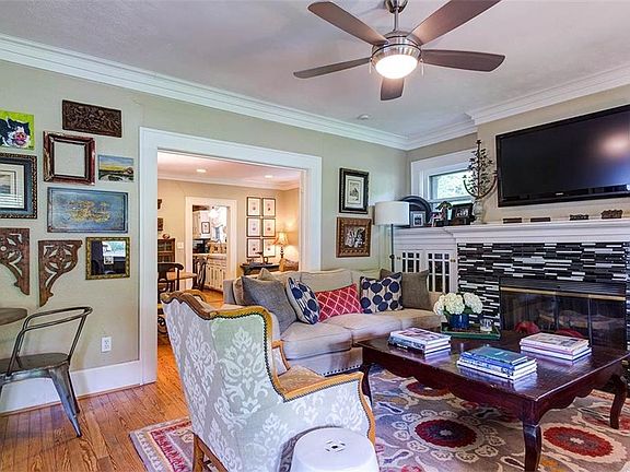 3rd image of 6022 Goliad Ave