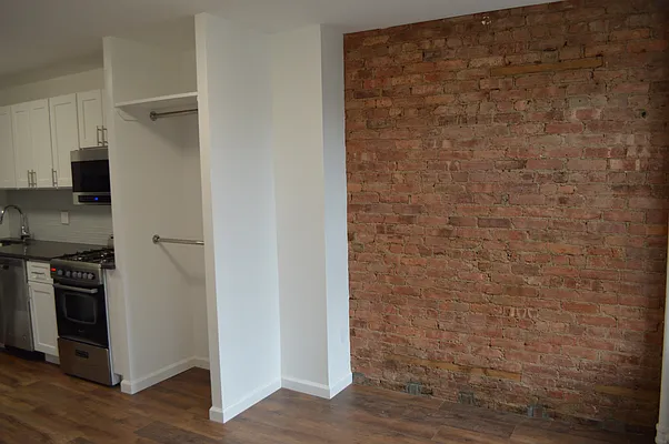 Rented by OvCo Realty | media 32