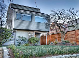 909 N 72nd St, Seattle, WA 98103