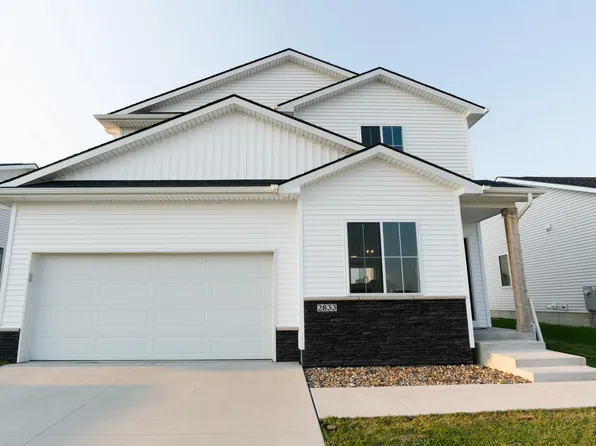 2833 20th St SW, Altoona, IA 50009