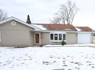 6837 W 113th St, Worth, IL 60482