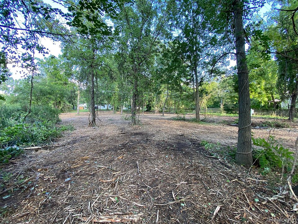 1st image of 0 Deerfield White