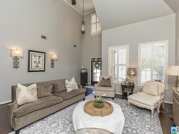 4th image of 4509 Amberley Dr