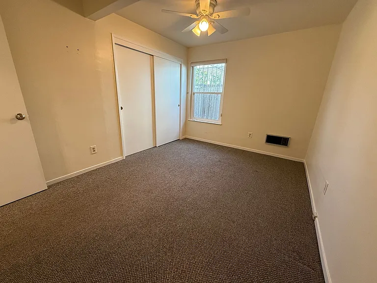 2606 Coolidge Ave #B — Photo 7
