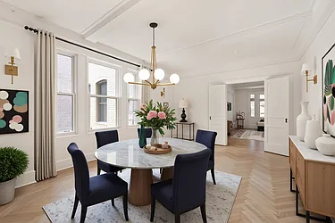 Dining area thumbnail