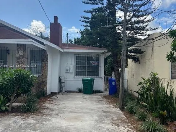 1262 SW 4th St #0, Miami, FL 33135