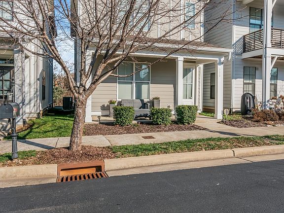4th image of 730 Cottage Park Dr