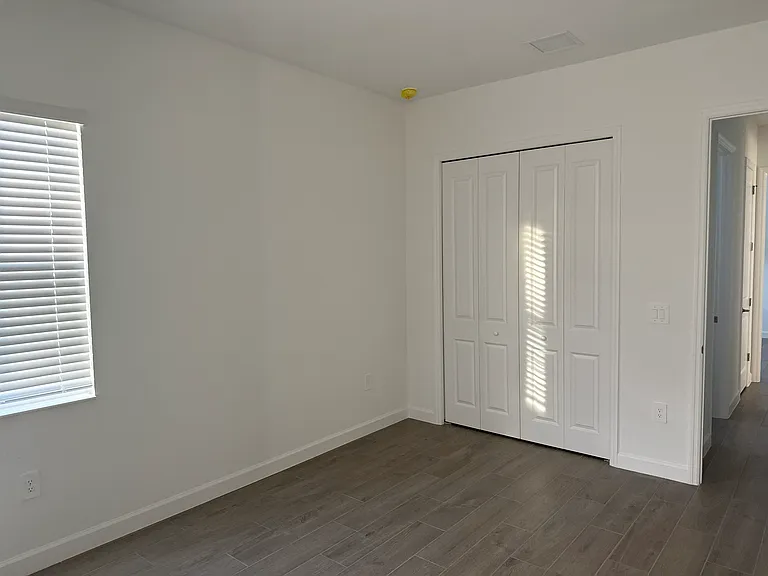 7796 Lakes Edge Ln — Photo 18