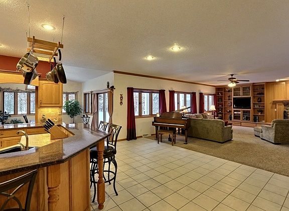 2nd image of 1771 River Oaks Ct