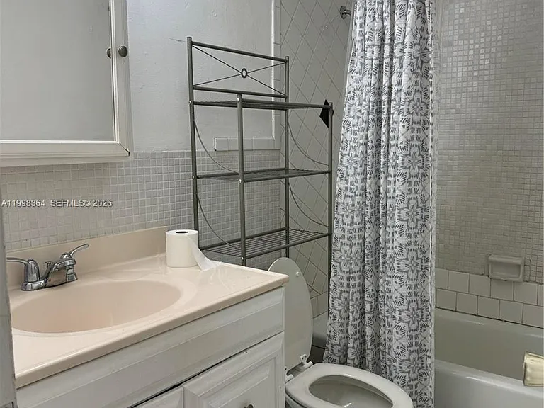 3660 NE 166th St #812 — Photo 7