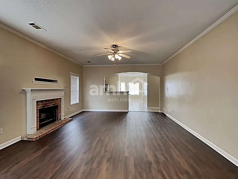 9321 N Fairmont Cir — Photo 6