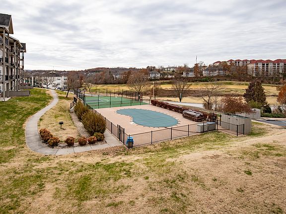 5th image of 330 S Wildwood Dr Unit 4