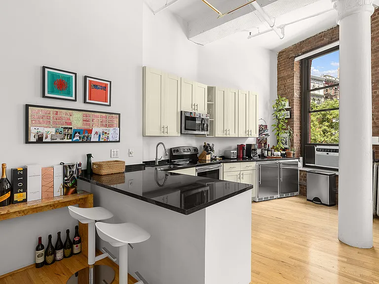 6 Varick St #2B — Photo 4