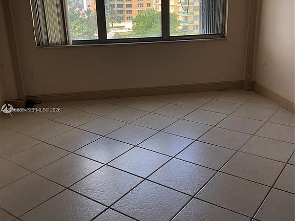 4th image of 2751 S Ocean Dr APT 701N