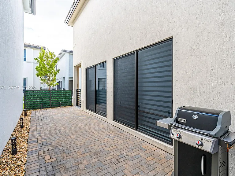 4374 NW 81st Ave — Photo 32