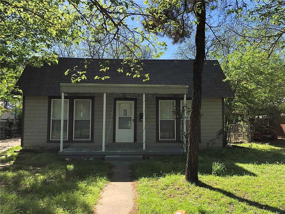 1st image of 2209 Grace Ave