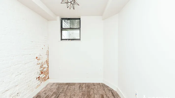 Rented by Nooklyn NYC LLC | media 9