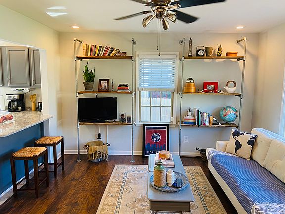 Wall unit/shelves included.