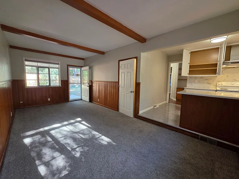 245 Garnet St — Photo 8