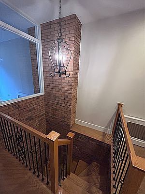 3rd image of 208 Kingsland Ave #1