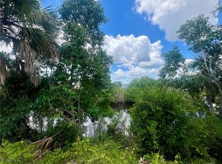 530 NW 18th Pl, Cape Coral, FL 33993