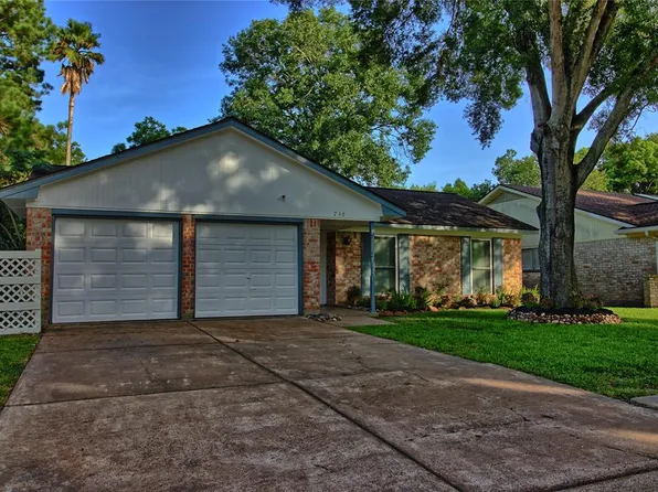 730 Seafoam Rd, Houston, TX 77062