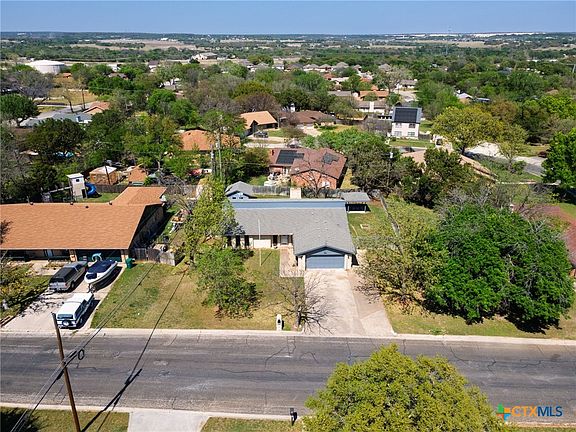 4th image of 1205 Mildred Lee Ln