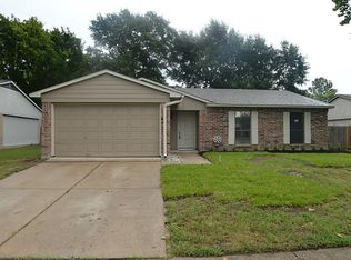 6838 Vanlynn Ln, Houston, TX 77084