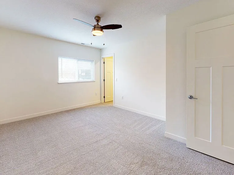 Strathmore Apartment Homes — Photo 24