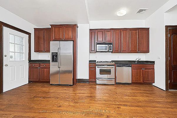 1st image of 450 W 153rd St #1