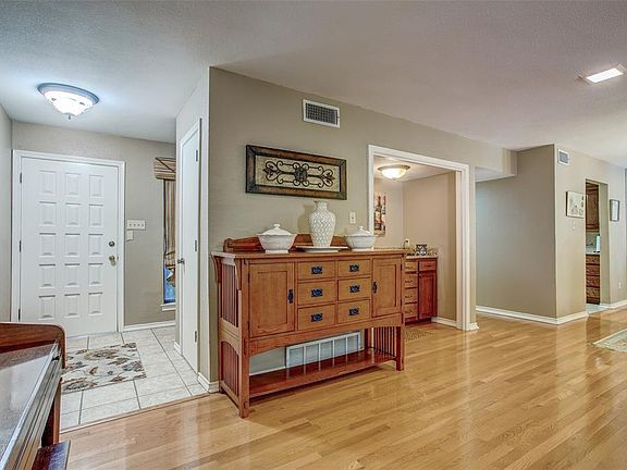 5th image of 3745 Hulen Park Dr