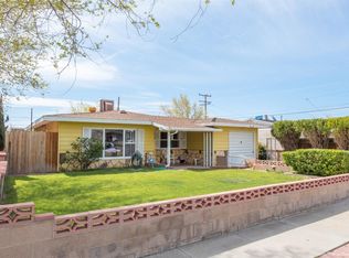 2038 Shasta St, Mojave, CA 93501