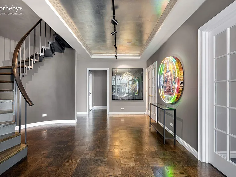 860 United Nations Plz #Penthouse 37/38b — Photo 8