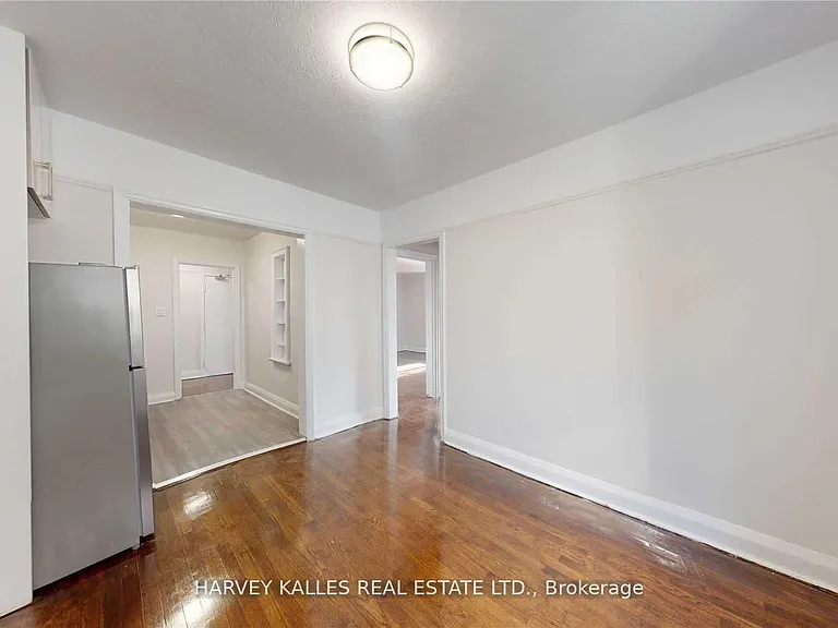 320 Lonsdale Rd #3 — Photo 8