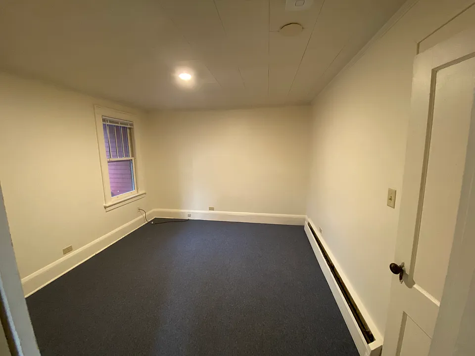 Building Photo 3