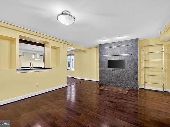 5th image of 126 Cuthbert St APT 3