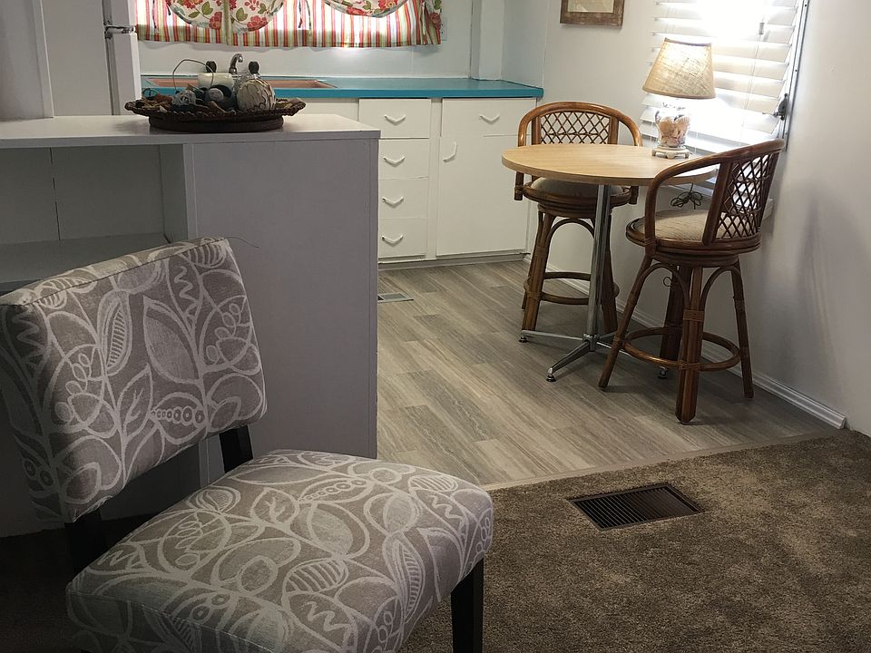 Beautiful Mobile Home 