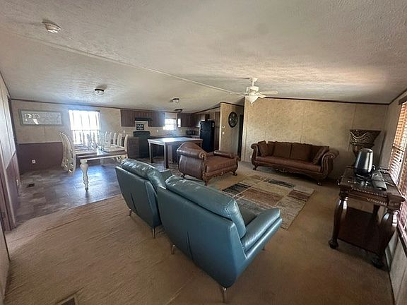 5th image of 1715 N Clendenen Ave
