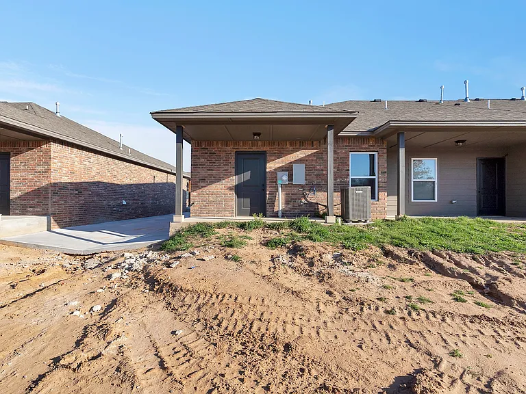 617 E Pams Dr #G — Photo 11