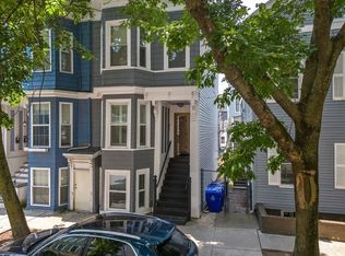 433 W 4th St #1, South Boston, MA 02127
