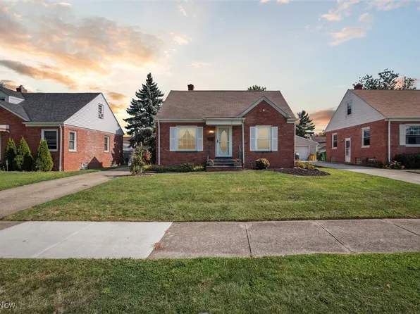 319 E 327th St, Willowick, OH 44095