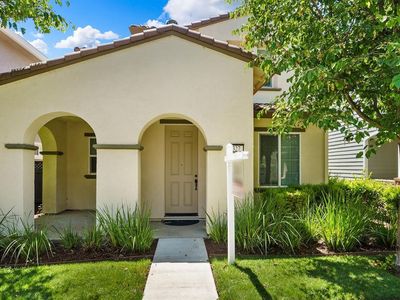 327 W Tuscan Ln, Mountain House, CA, 95391