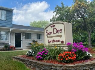 San Dee Townhomes, Taylor, MI 48180