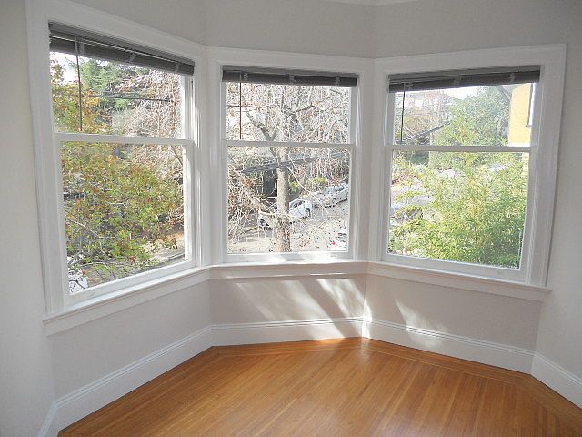 Living room bay windows