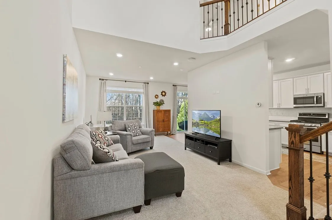 2 bed, 2.5 bath, 1481 sqft, $2,795 — Photo 3