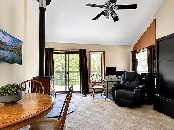 3rd image of 538 Beecher Hill Road