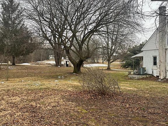 4th image of 2130 Gap Newport Pike