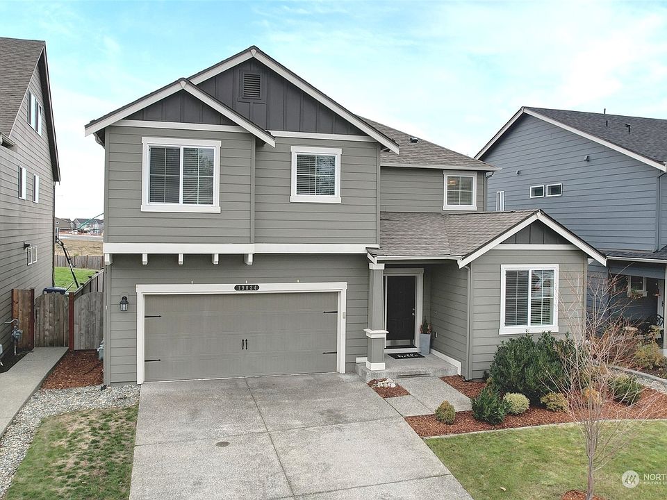 Fabulous 5 Bedroom + 3 FULL Bathroom Home on a GREAT Big Lot...  In a Wonderful Neighborhood.  Seller's have LOVED this one-owner home... And it shows! Employment transfer, out of state, is the ONLY reason they are selling.  Happily own and enjoy this home with peace-of-mind!>